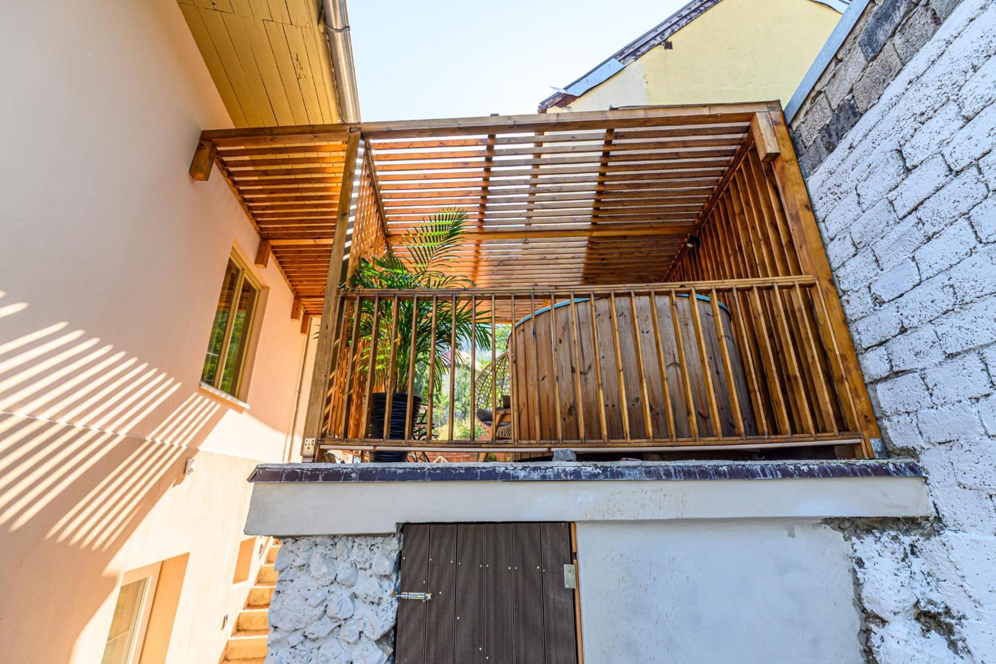 Lagom - Hot Tub Hideout Holiday home Brasov